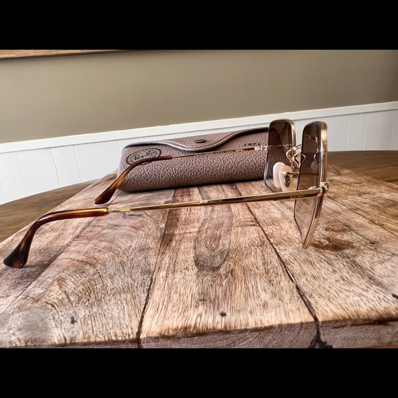 🚫 SOLD 🚫 - Picture 10 of 13